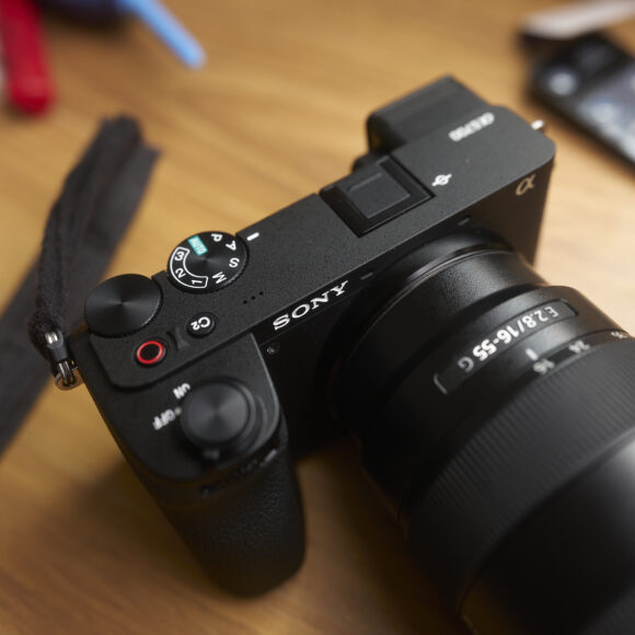 Chris Gampat The Phoblographer Sony a6700 review product images 2.81-250s200 2