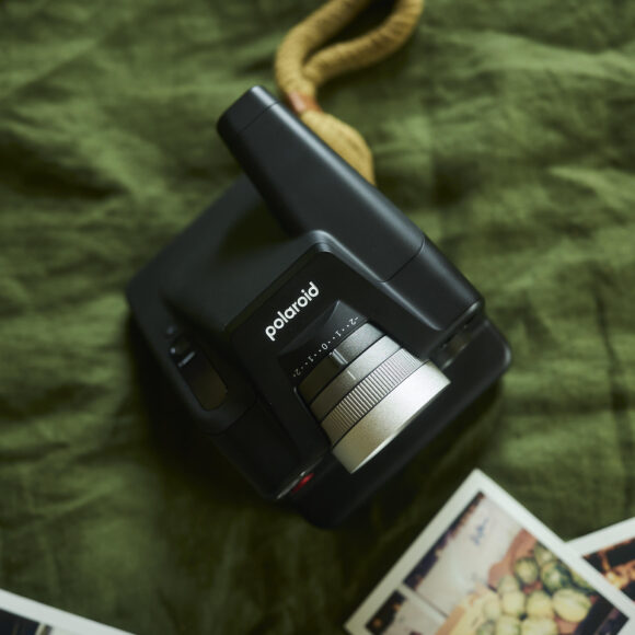 Chris Gampat The Phoblographer Polaroid i2 review 21-60s200 2