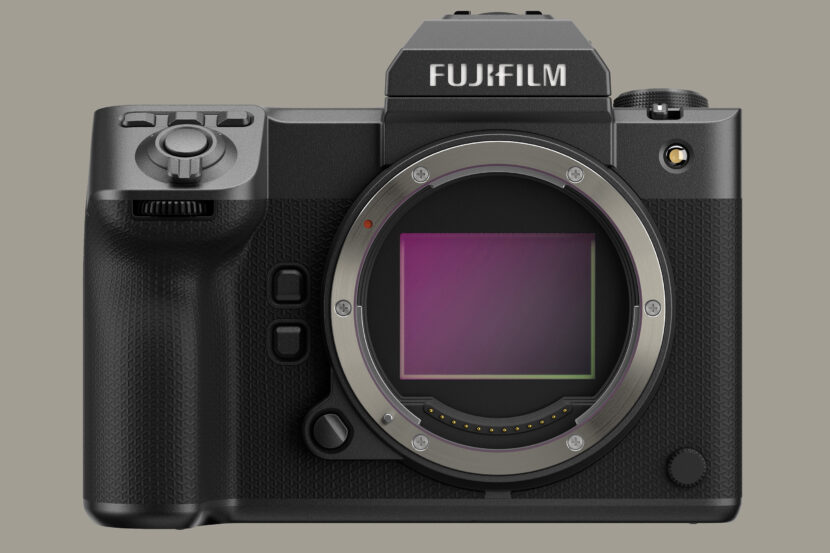 FujifilmGFX100ii_600023590_MAIN00_Image_GFX10ii_front_CMOS