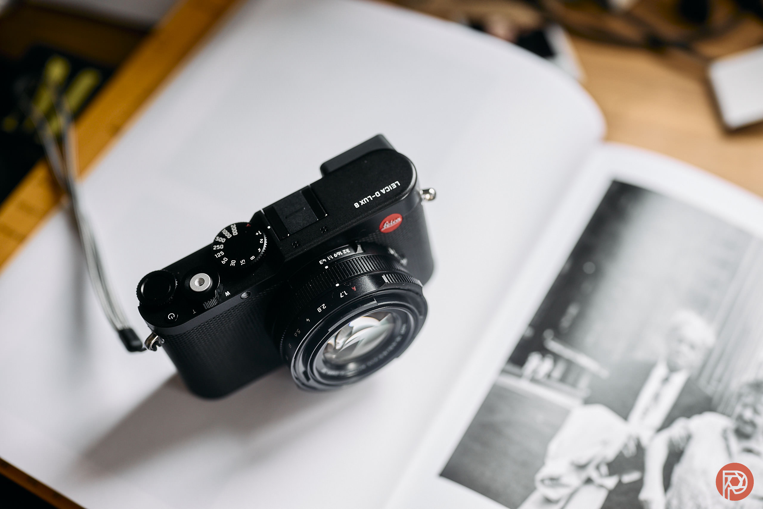 Chris-Gampat-The-Phoblographer-Leica-DLUX-8-review-extra-product-images-2.21-125s400-4