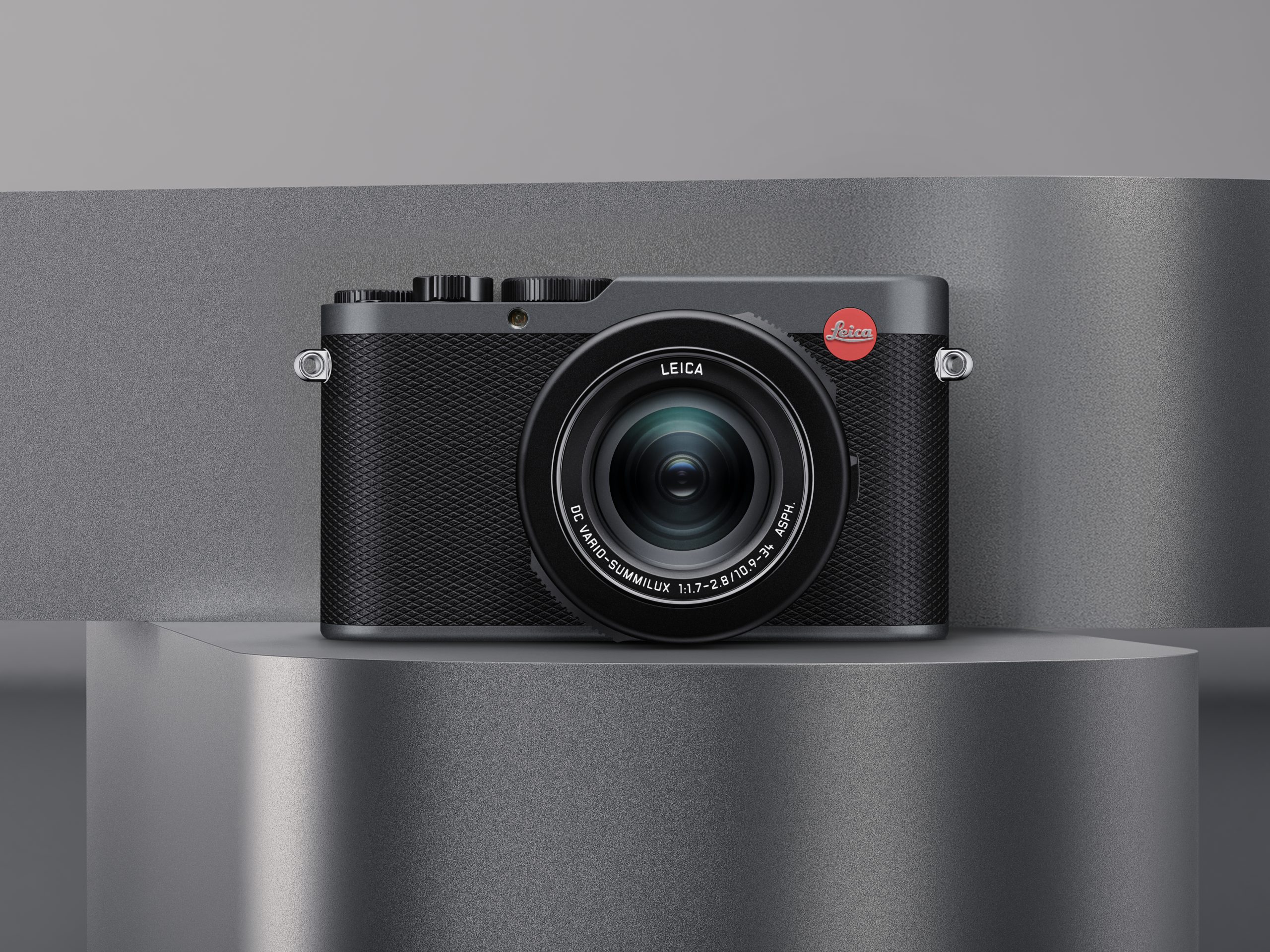 Leica_Metal_Gray_D-LUX_Celebrate_HiRes